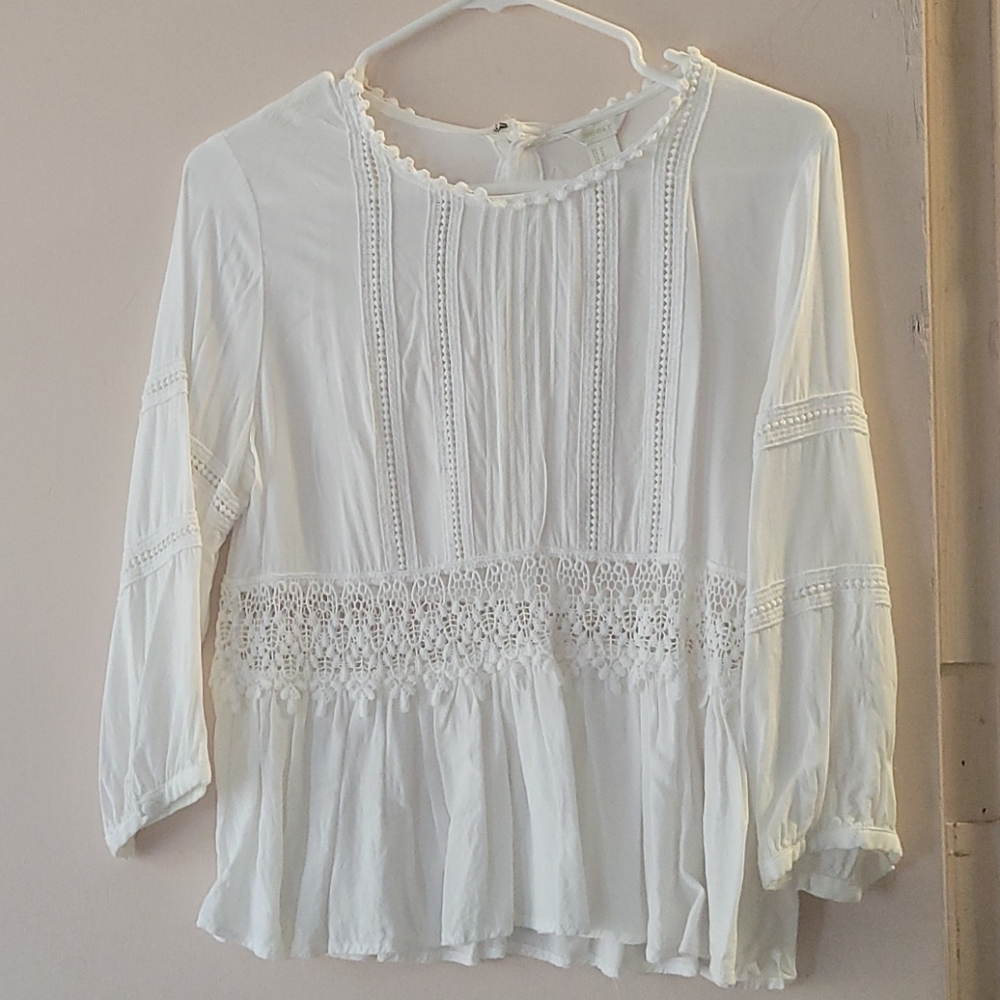Forever 21 white long sleeve top